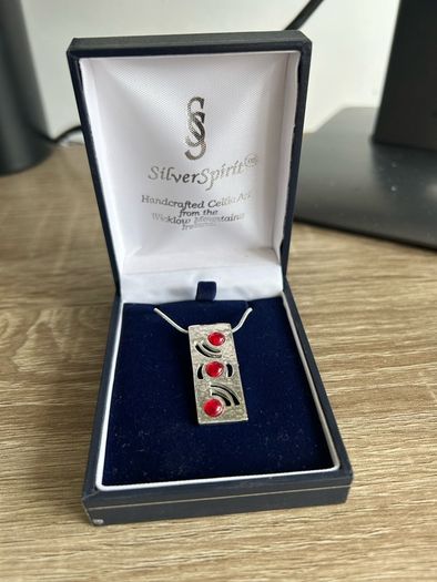 Silver spring necklace