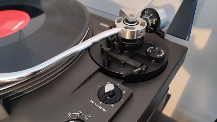 CLASSIC Technics SL-1900,FullAuto, Turntable.Direct Drive. Full service.