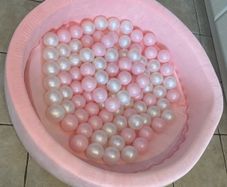 Foam ball pit