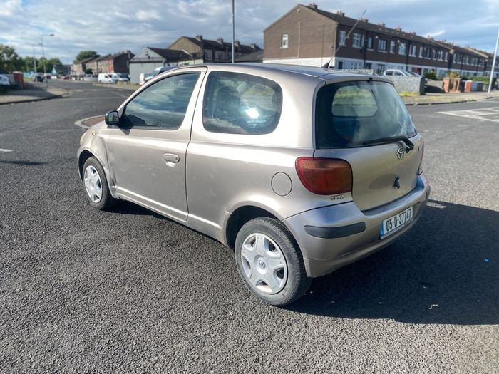 2005 Toyota Yaris