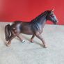 Schleich Brown Horse Stallion Braided Mane Am Limes D73527 Animal Figurine Toy Image 2