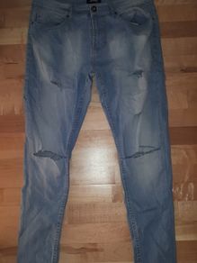 Man's  Jeans With Rips on Knees Size 34 / 32