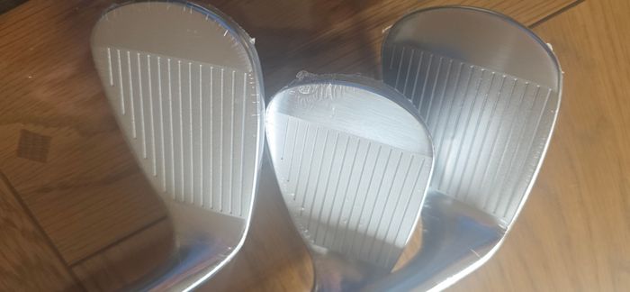 Brand New Left-handed Callaway Quantum Graphite Irons