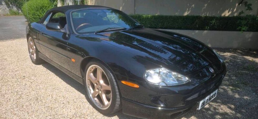 Jaguar XKR Supercharger
