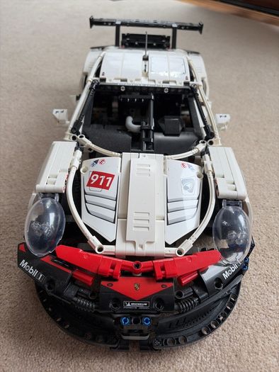 Lego Porsche 911 RSR 42096