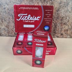 Titleist Dt Solo Golf Balls 12 Pack 4 X 3 Brand New