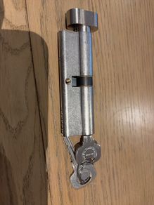 Lock and 2 keys