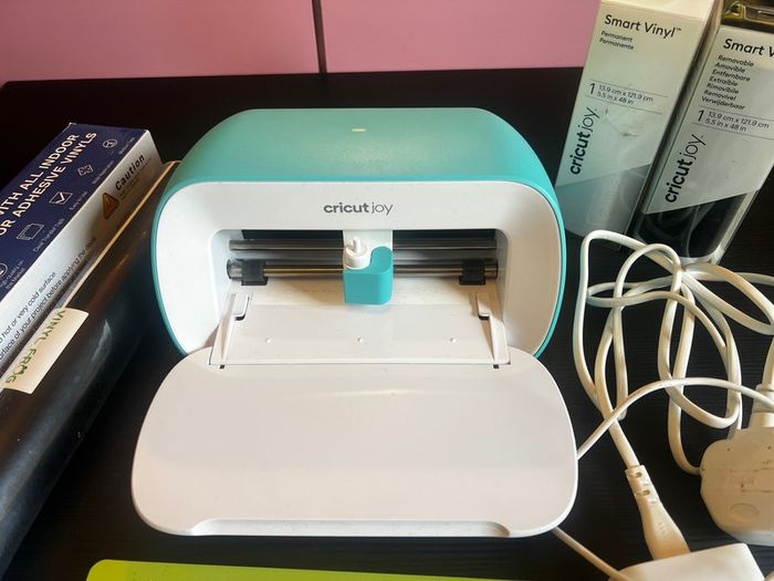 Cricut Joy - Vinyl Cutter