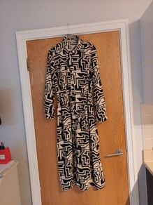 Akoz De Joi Dress  S - X- Large  S - 14..NEW.
