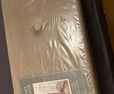 Storage box