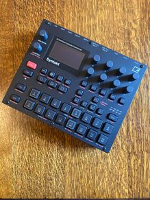 Elektron Syntakt