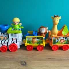 Fisher Price Little People Zoo Train