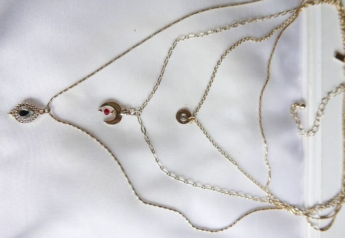 Freedom Jewellery Gold Plated Unique Pendant and Chain