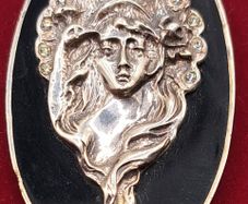 Vintage Ari D Norman 925 brooch