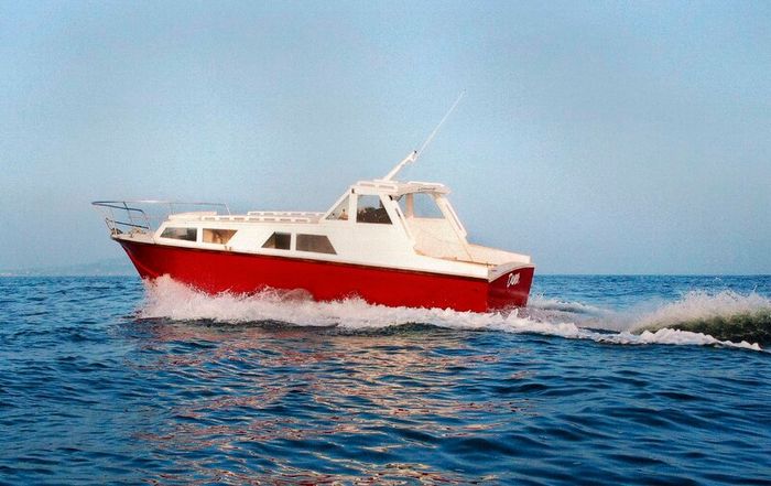 Hartley 27 Cabin Cruiser