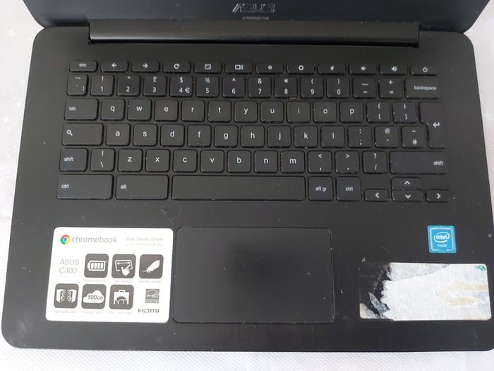 ASUS ChromeBook, Model C300S, Powerwashed and reset
