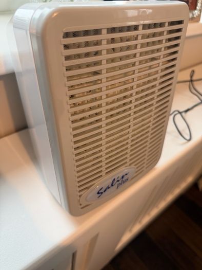 Salin Plus Salt Theraoy Device