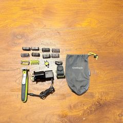 Philips OneBlade Hybrid Trimmer/Shaver + 14 Replacement Heads, Nose Trimmer Blade & Pouch