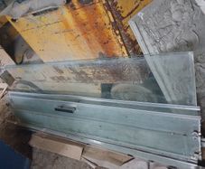 Corner shower, tray and doors