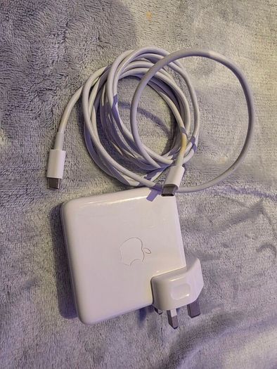macbook Air m1 space gray (no scratches, battery health 95%)
