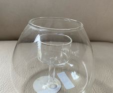 Glass tealight holder