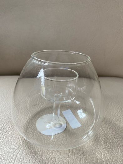 Glass tealight holder