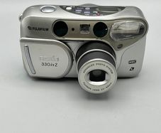 Fujifilm Nexia 330ixZ 35mm Film Point and Shoot Camera Silver