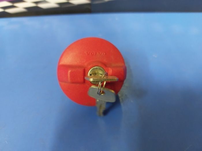 Volvo 240/740 fuel filler cap