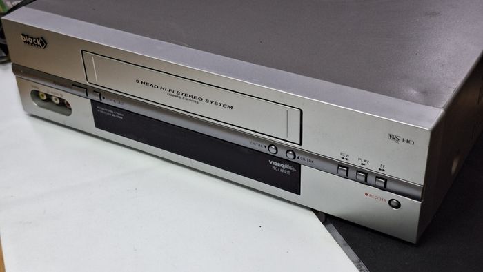 Black Diamont 6 Head Hi-Fi Stereo System VHS Tape Player