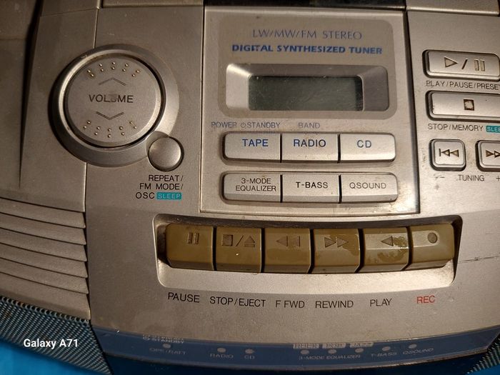 AIWA Compact Disc Stereo Radio Cassette Recorder Model CSD-ED35K, Radio works fine, CD & Tape, not playing