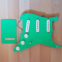 Strat loaded pickguard