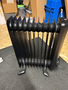 Electric oil heater