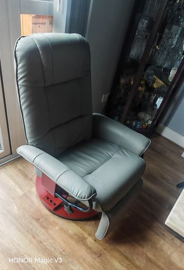 Swivel Recliner Chair