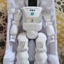 Toy / walking gliding, dancing robot / Image 2