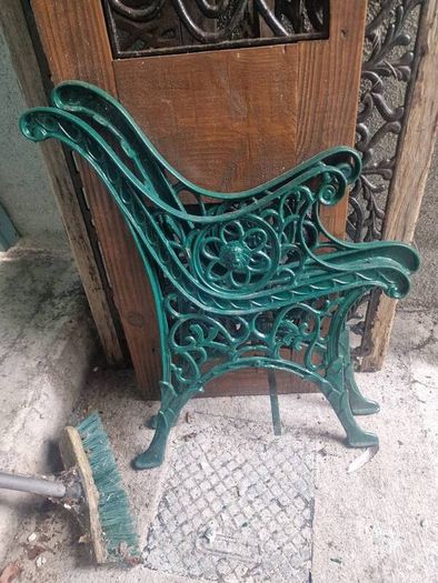 cast iron bench
