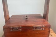 Vintage shoe cleaning stand