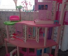 Barbie Dream House