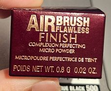 Charlotte Tilbury Airbrush Flawless Finish Complexion Smoothing Powder in Shade 2 Medium 0.8g