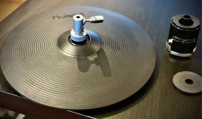 Roland VH-11