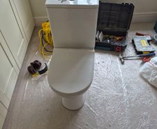 Back to wall toilet & soft close seat