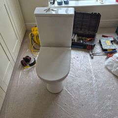 Back to wall toilet & soft close seat