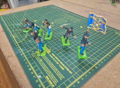 toy soldiers