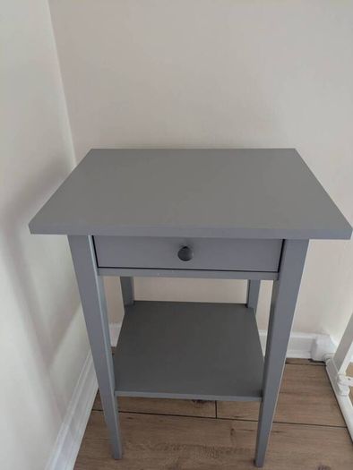 Bedside lockers