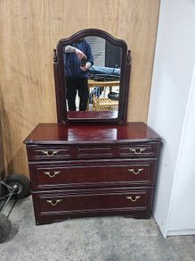 Vanity dressing table