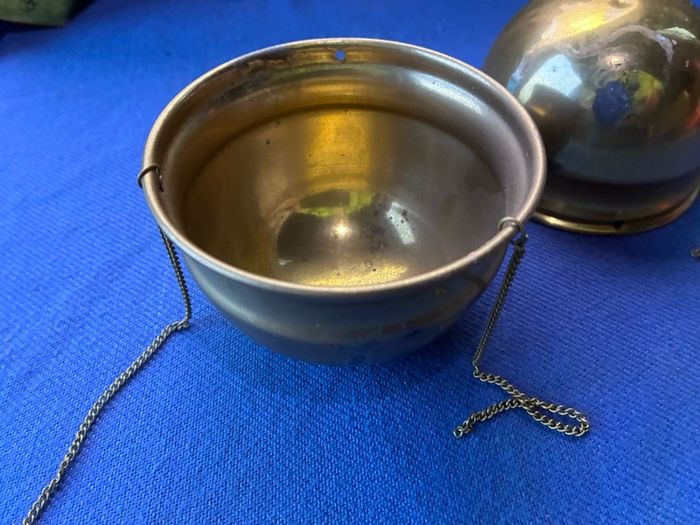 2 vintage brass planters