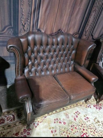2 seater Anne queen chesterfield