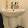 Bathroom suite Image 4