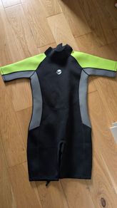 kids wetsuit shorty