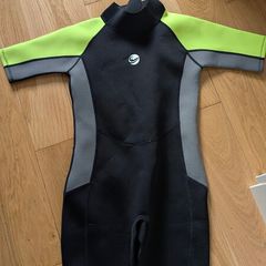 kids wetsuit shorty