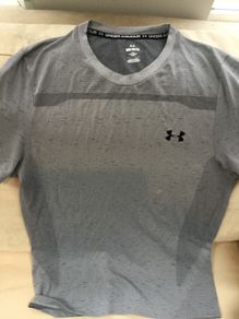 Under armour mens gray top medium m
